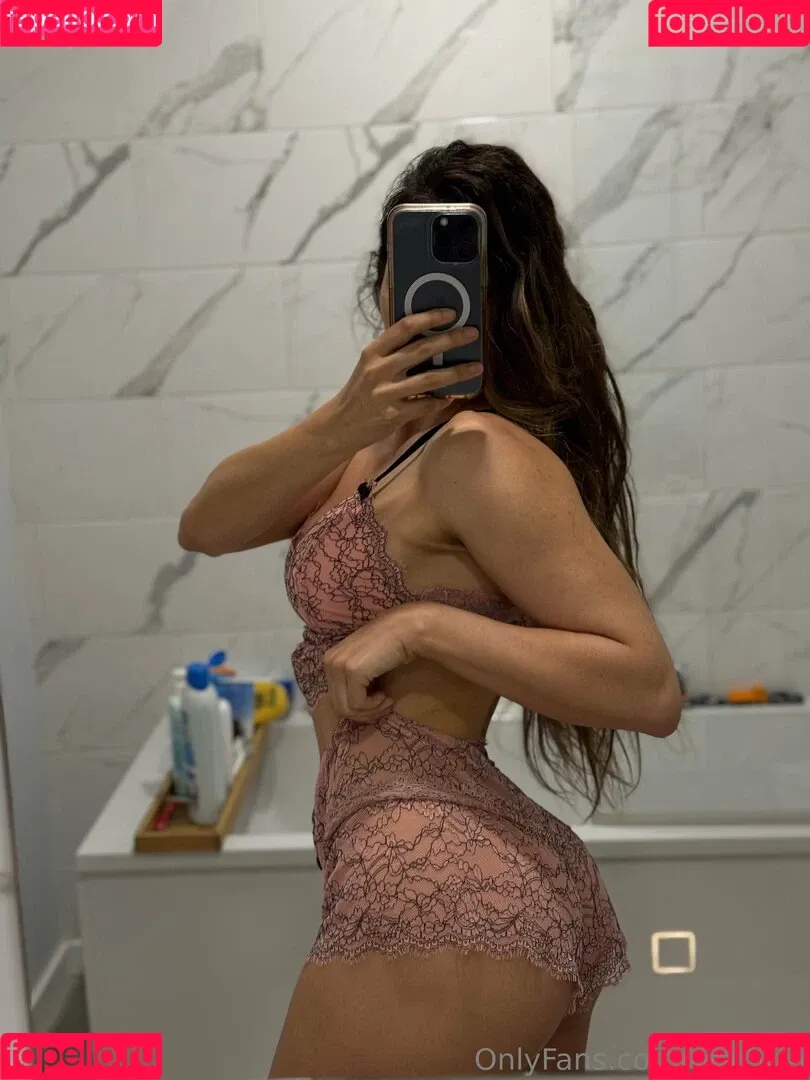 maartarv / rvmarta Onlyfans Photo Gallery 