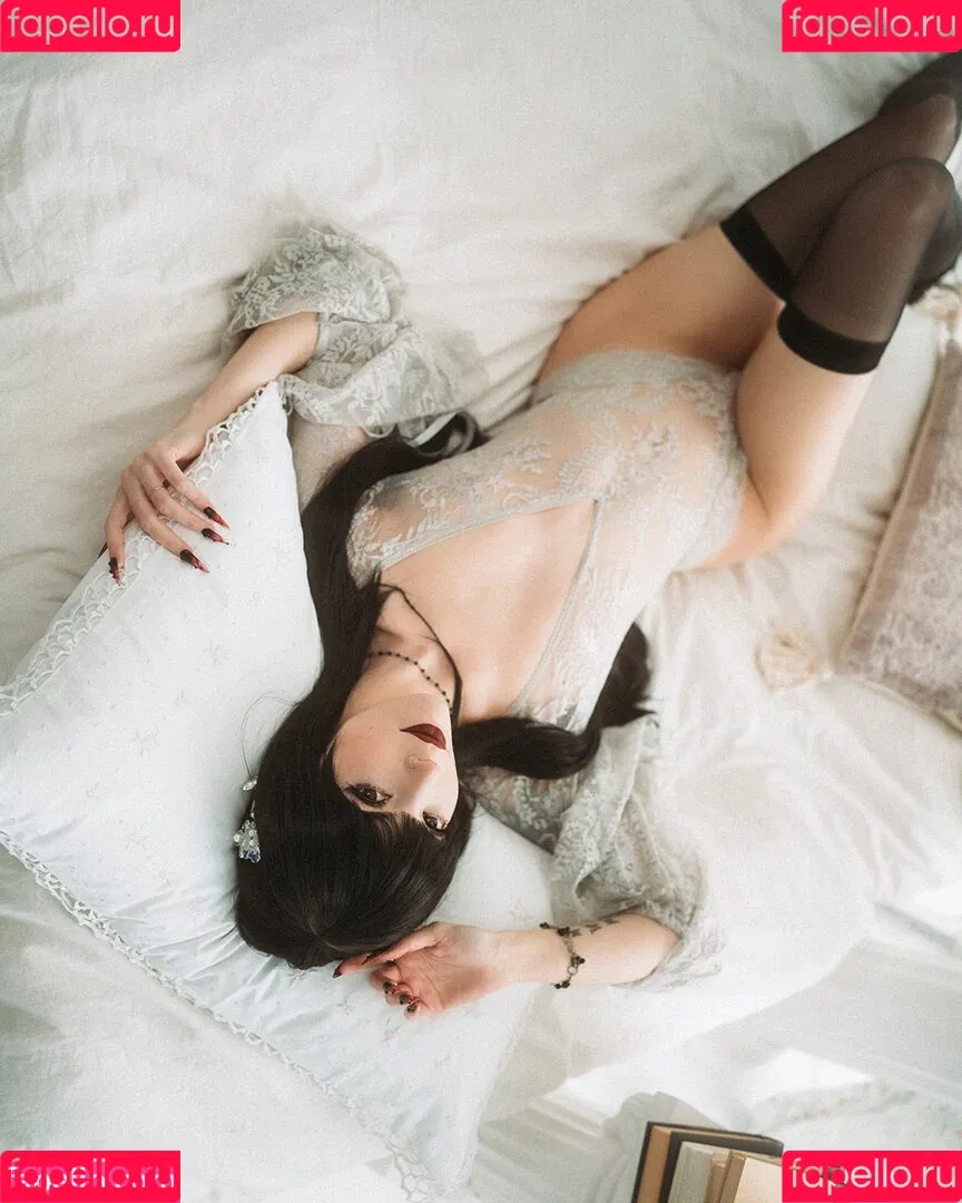 Bloodraven / bldrvn / blood.raven / bloodravencosplay Onlyfans Photo Gallery 