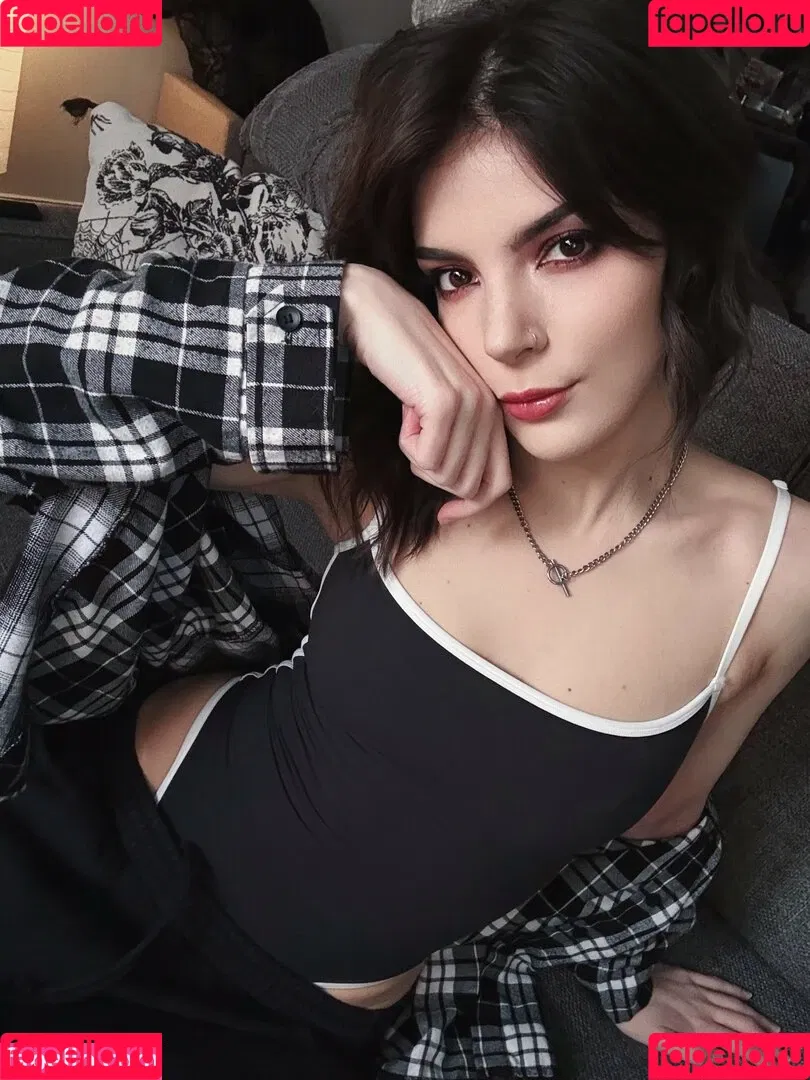 Bloodraven / bldrvn / blood.raven / bloodravencosplay Onlyfans Photo Gallery 