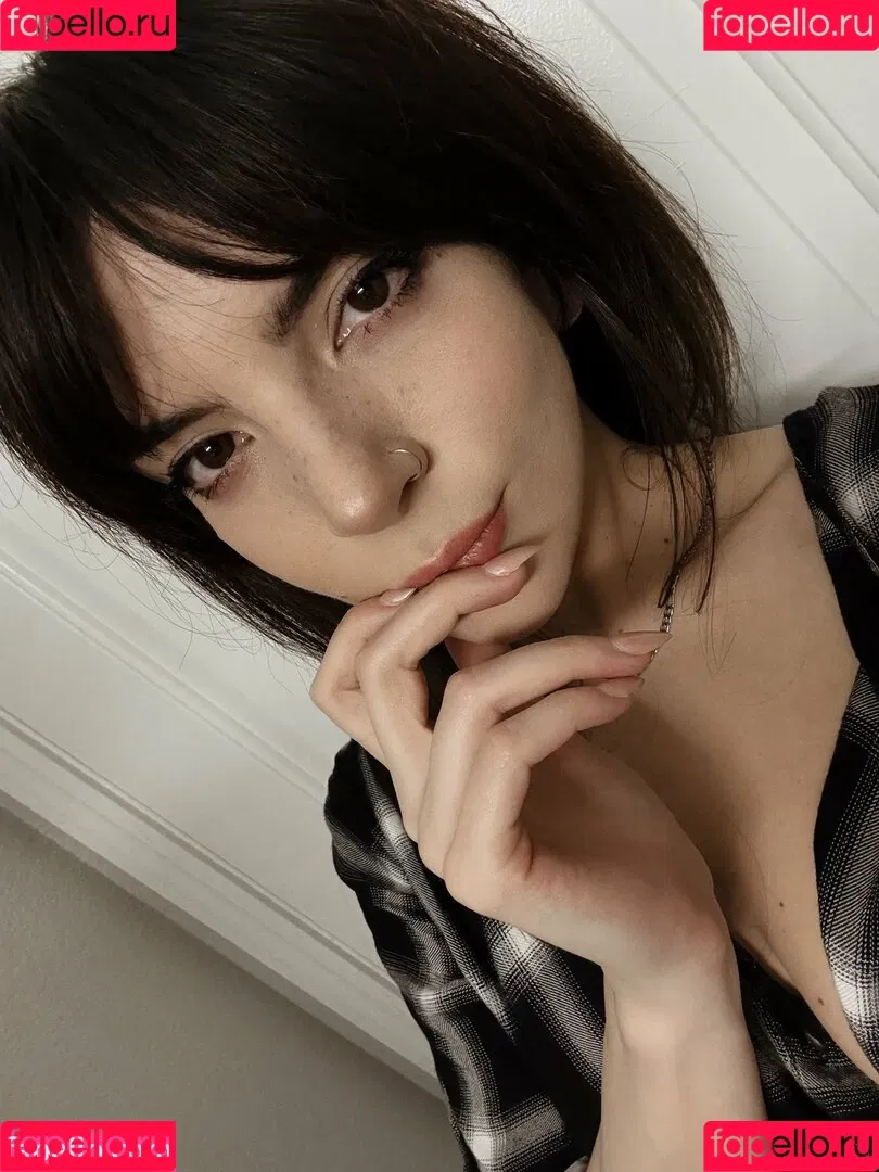 Bloodraven / bldrvn / blood.raven / bloodravencosplay Onlyfans Photo Gallery 