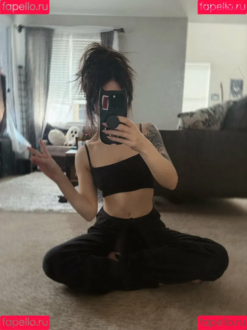 Bloodraven / bldrvn / blood.raven / bloodravencosplay Onlyfans Photo Gallery 