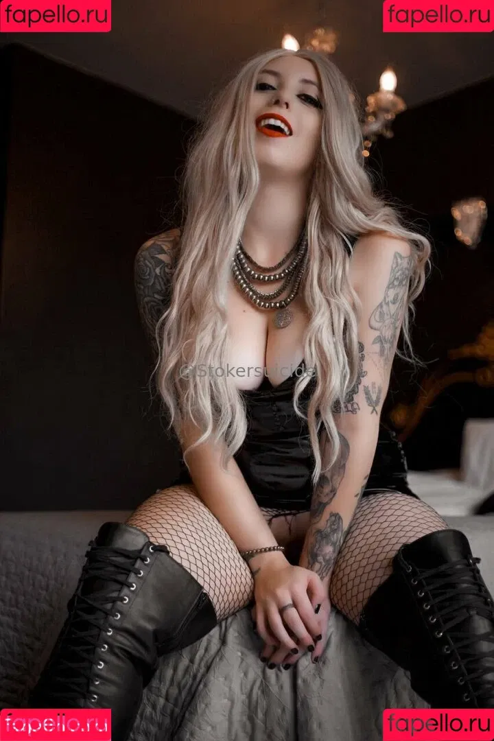 venusdoom.vip / venusdoomofficial Onlyfans Photo Gallery 