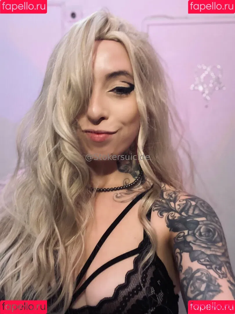 venusdoom.vip / venusdoomofficial Onlyfans Photo Gallery 