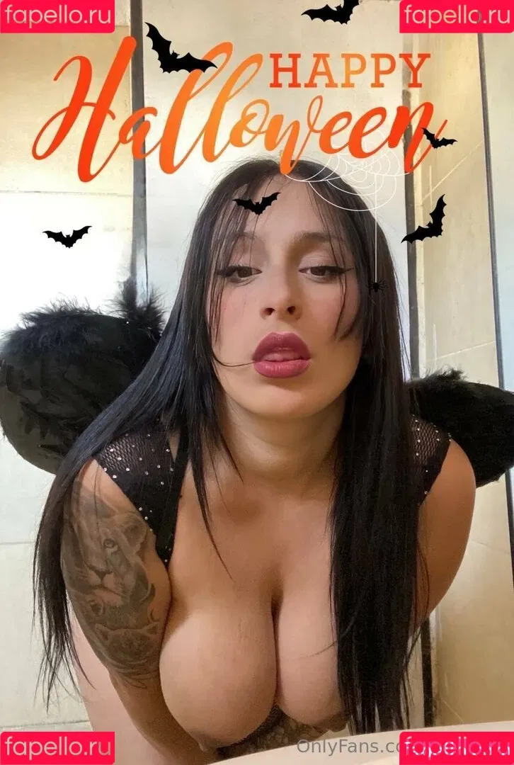 zallybally / zallybell Onlyfans Photo Gallery 