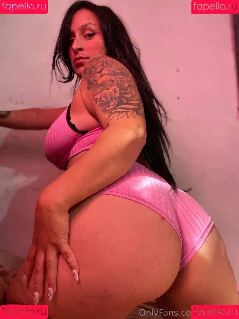 zallybally / zallybell Onlyfans Photo Gallery 