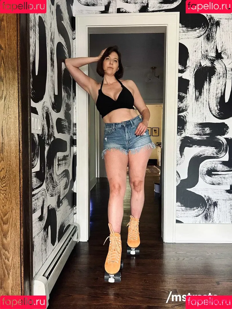 https: / mstrss.ts / mstrssts_VIP Onlyfans Photo Gallery 