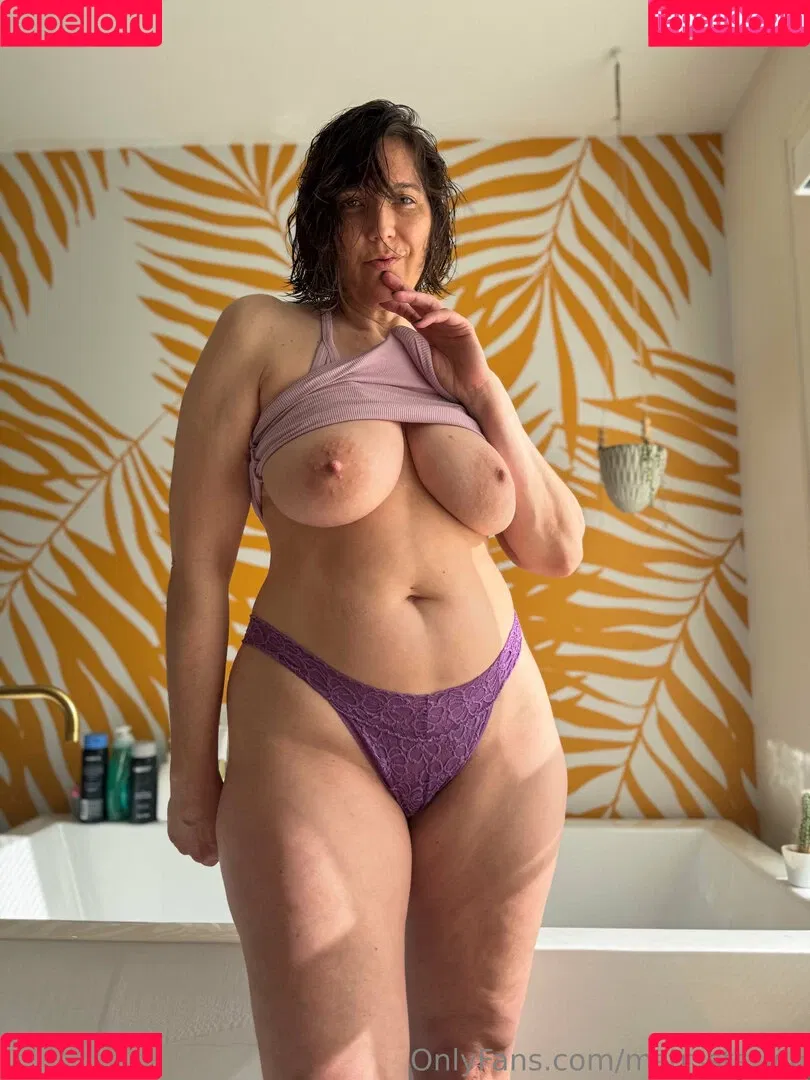 https: / mstrss.ts / mstrssts_VIP Onlyfans Photo Gallery 