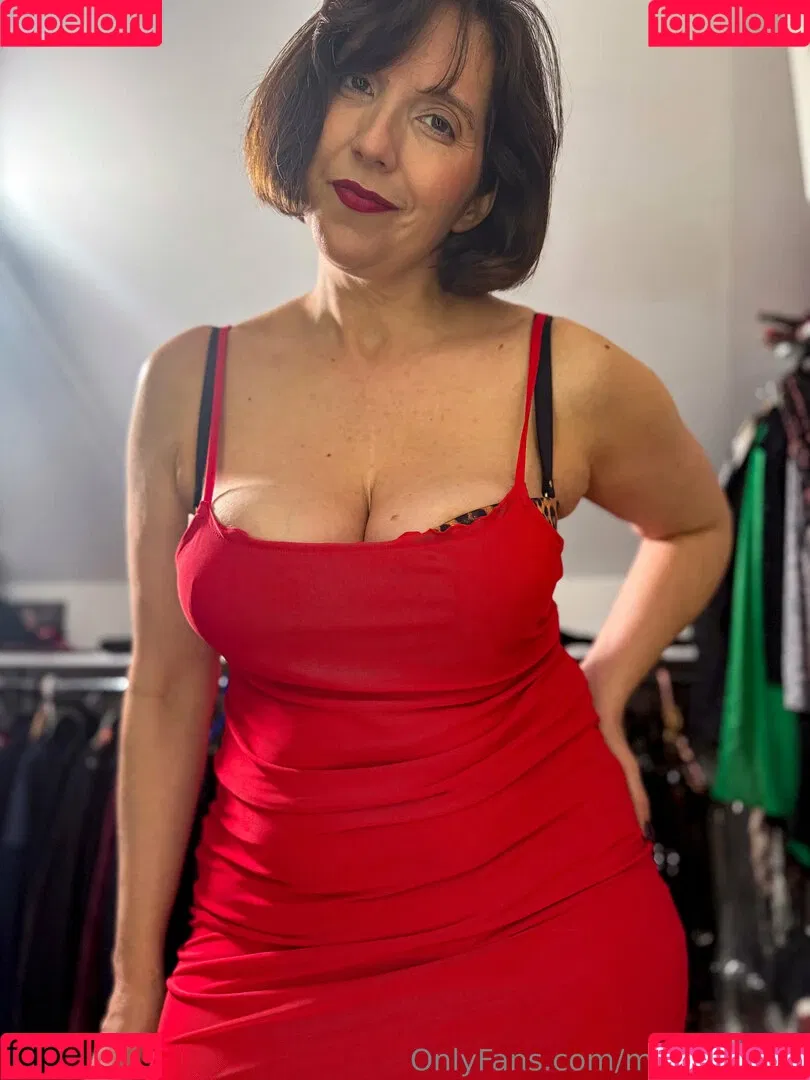 https: / mstrss.ts / mstrssts_VIP Onlyfans Photo Gallery 