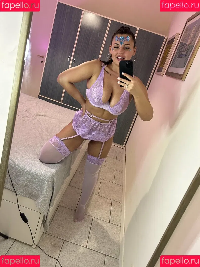 Ashley / Cutielust / NC_hot_wife / https: Onlyfans Photo Gallery 