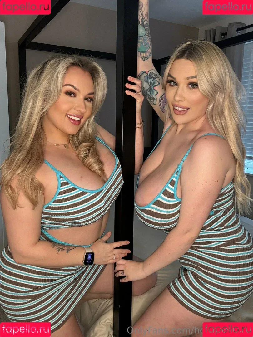 Lilly and penny / hotmomlove / hotmomlovex / pennylilylove Onlyfans Photo Gallery 