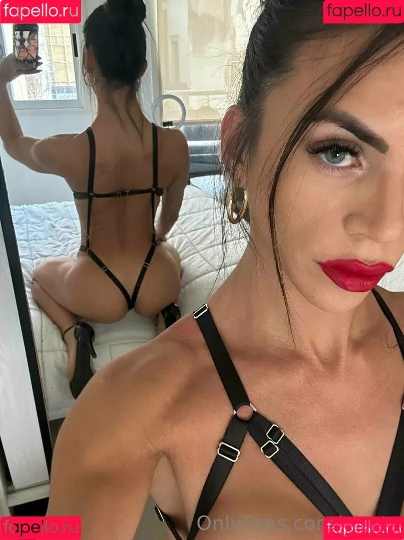 aly_ts / alyjofficial / 💜𝓐𝓵𝔂💜 Onlyfans Photo Gallery 