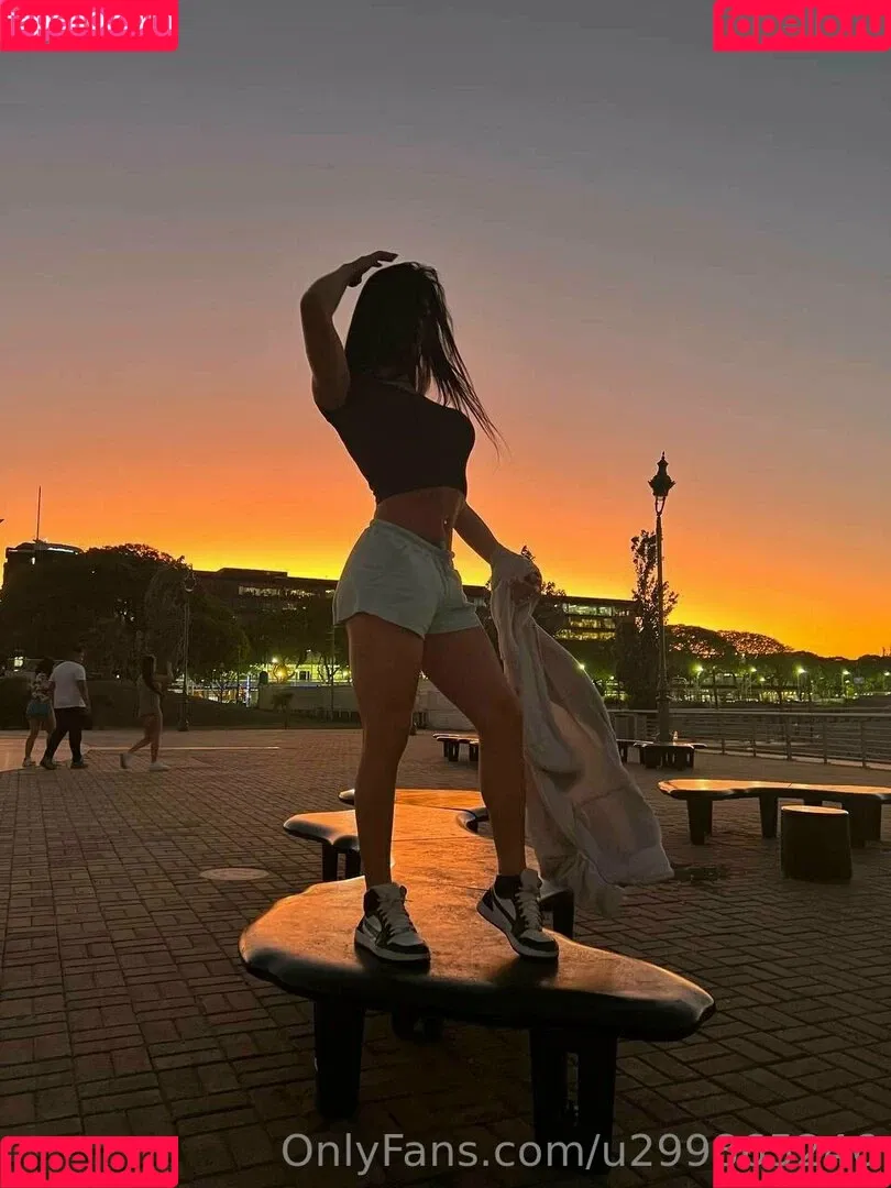 aly_ts / alyjofficial / 💜𝓐𝓵𝔂💜 Onlyfans Photo Gallery 