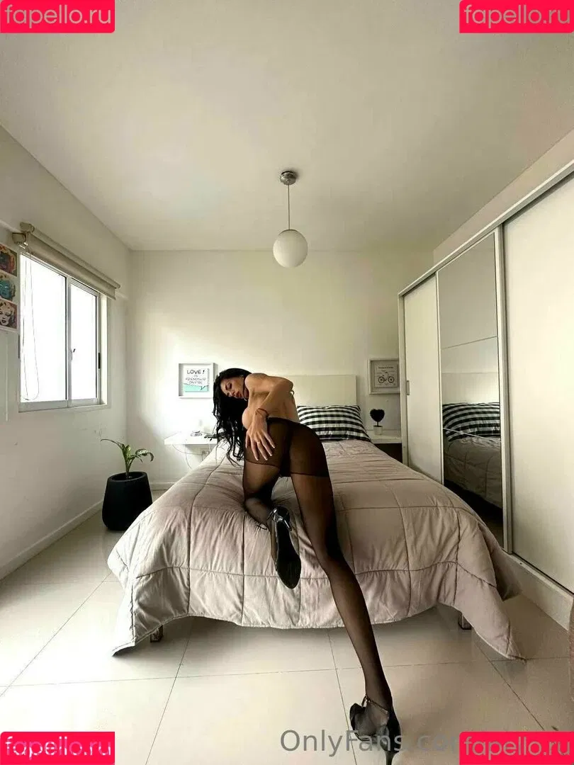 aly_ts / alyjofficial / 💜𝓐𝓵𝔂💜 Onlyfans Photo Gallery 