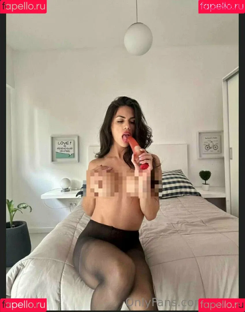 aly_ts / alyjofficial / 💜𝓐𝓵𝔂💜 Onlyfans Photo Gallery 