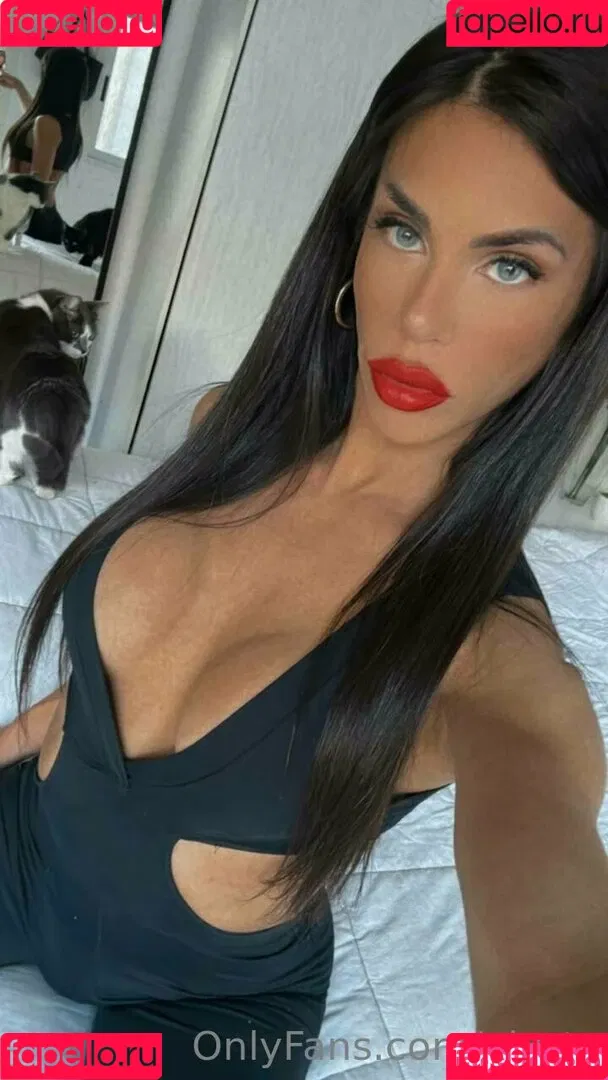 aly_ts / alyjofficial / 💜𝓐𝓵𝔂💜 Onlyfans Photo Gallery 