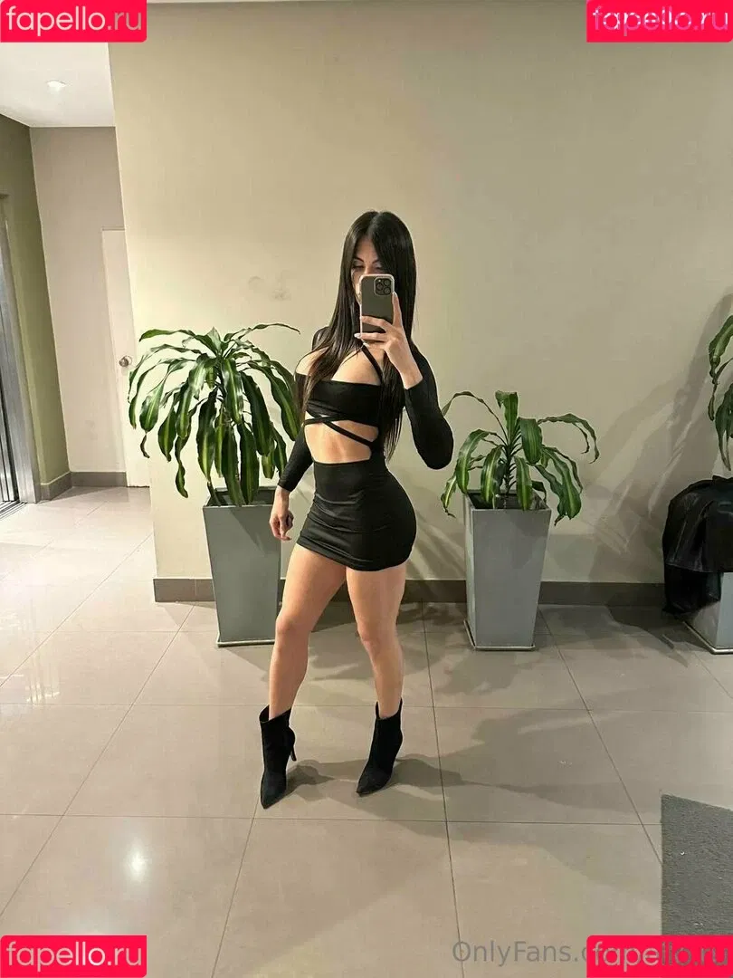 aly_ts / alyjofficial / 💜𝓐𝓵𝔂💜 Onlyfans Photo Gallery 