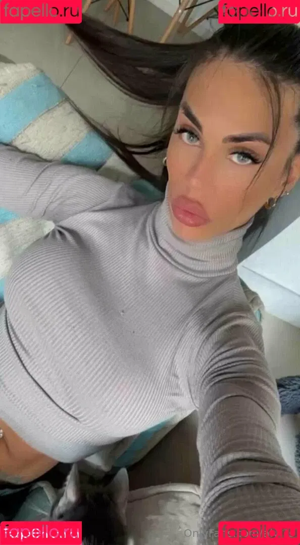 aly_ts / alyjofficial / 💜𝓐𝓵𝔂💜 Onlyfans Photo Gallery 