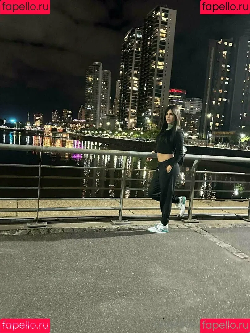 aly_ts / alyjofficial / 💜𝓐𝓵𝔂💜 Onlyfans Photo Gallery 