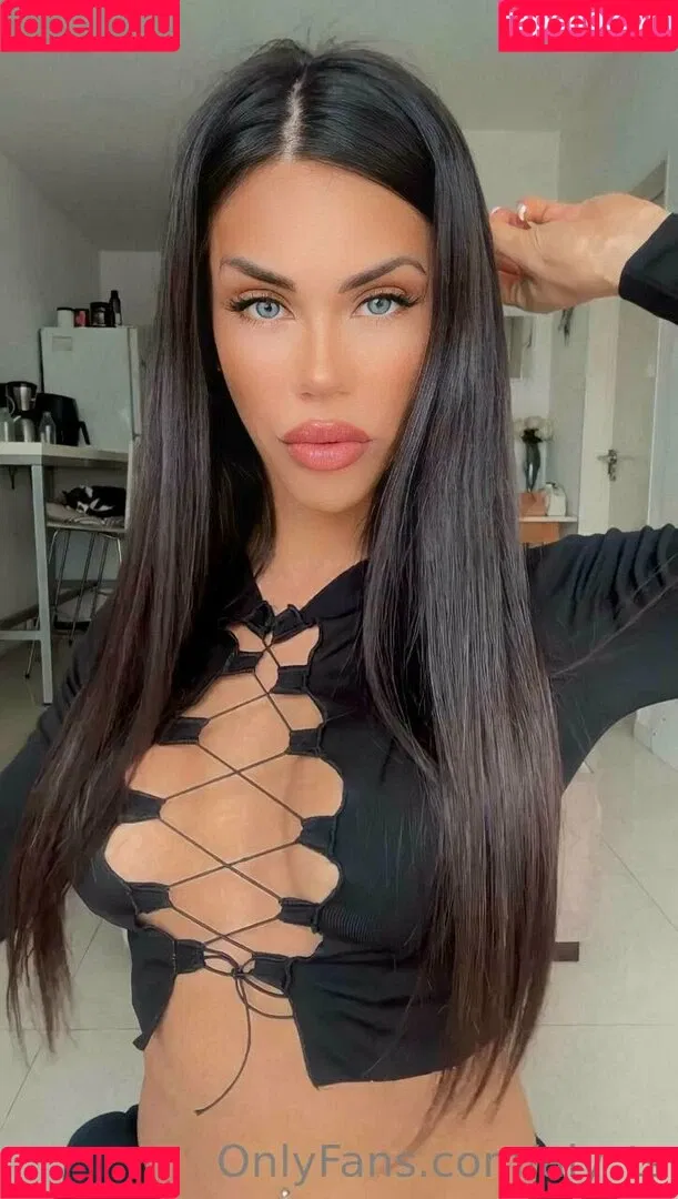 aly_ts / alyjofficial / 💜𝓐𝓵𝔂💜 Onlyfans Photo Gallery 