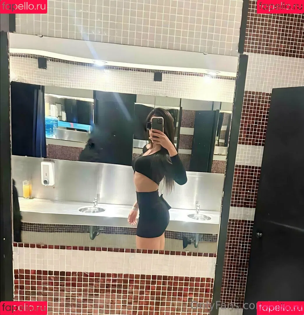 aly_ts / alyjofficial / 💜𝓐𝓵𝔂💜 Onlyfans Photo Gallery 