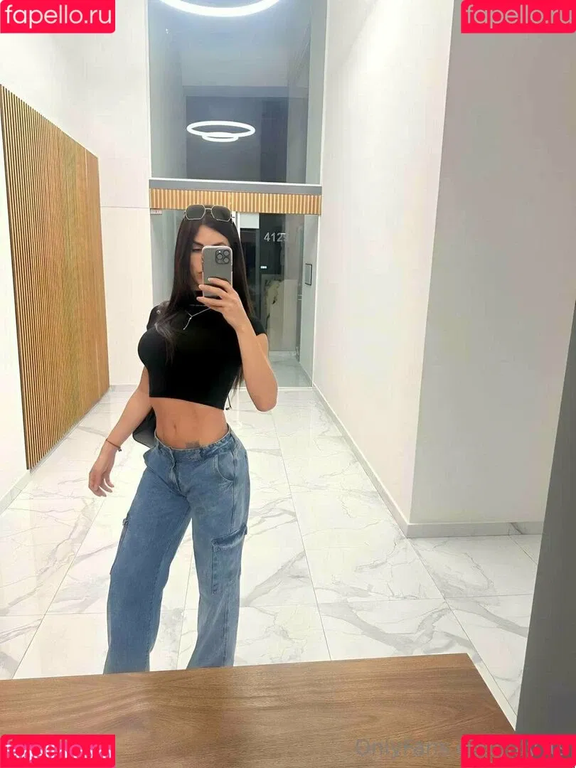 aly_ts / alyjofficial / 💜𝓐𝓵𝔂💜 Onlyfans Photo Gallery 