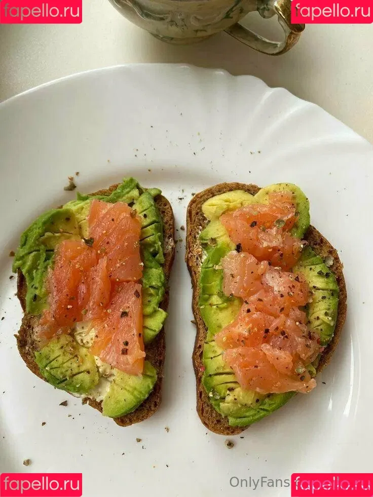 aly_ts / alyjofficial / 💜𝓐𝓵𝔂💜 Onlyfans Photo Gallery 