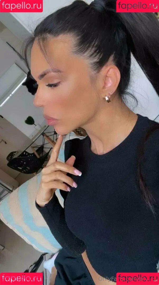 aly_ts / alyjofficial / 💜𝓐𝓵𝔂💜 Onlyfans Photo Gallery 