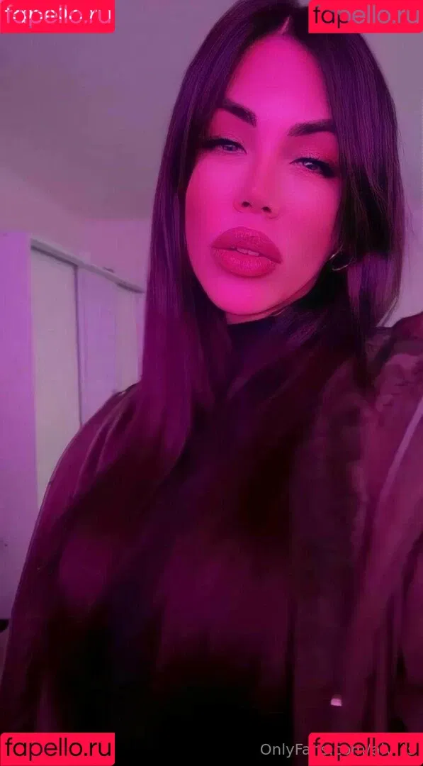 aly_ts / alyjofficial / 💜𝓐𝓵𝔂💜 Onlyfans Photo Gallery 