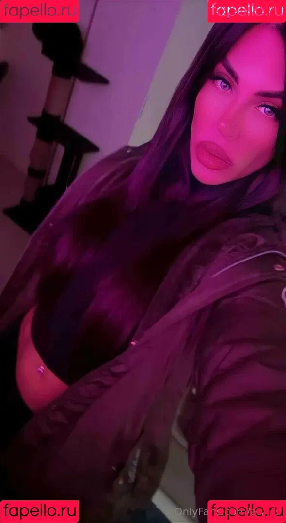 aly_ts / alyjofficial / 💜𝓐𝓵𝔂💜 Onlyfans Photo Gallery 