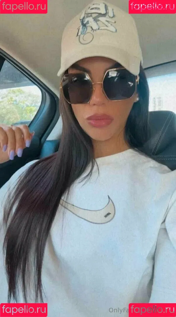 aly_ts / alyjofficial / 💜𝓐𝓵𝔂💜 Onlyfans Photo Gallery 