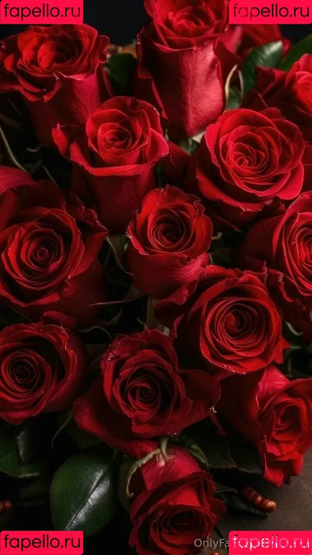 aly_ts / alyjofficial / 💜𝓐𝓵𝔂💜 Onlyfans Photo Gallery 