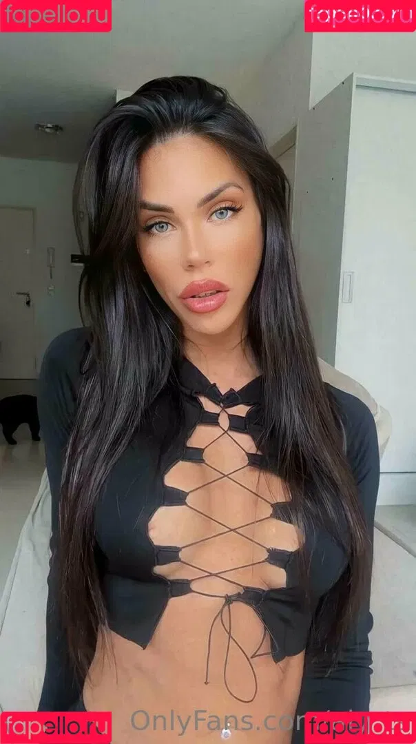 aly_ts / alyjofficial / 💜𝓐𝓵𝔂💜 Onlyfans Photo Gallery 