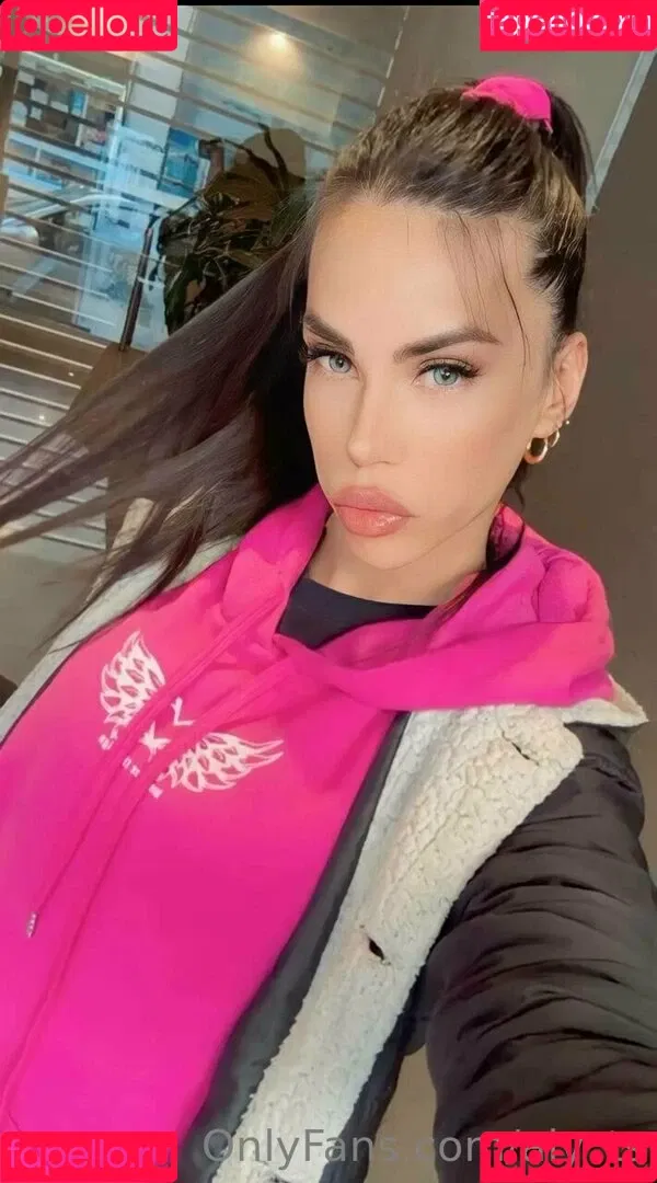 aly_ts / alyjofficial / 💜𝓐𝓵𝔂💜 Onlyfans Photo Gallery 