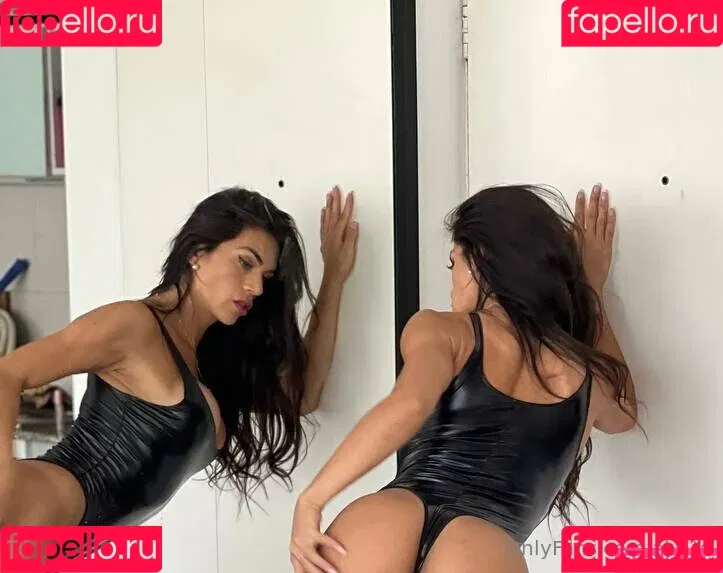 aly_ts / alyjofficial / 💜𝓐𝓵𝔂💜 Onlyfans Photo Gallery 