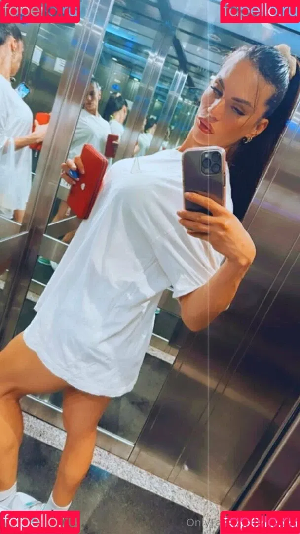 aly_ts / alyjofficial / 💜𝓐𝓵𝔂💜 Onlyfans Photo Gallery 