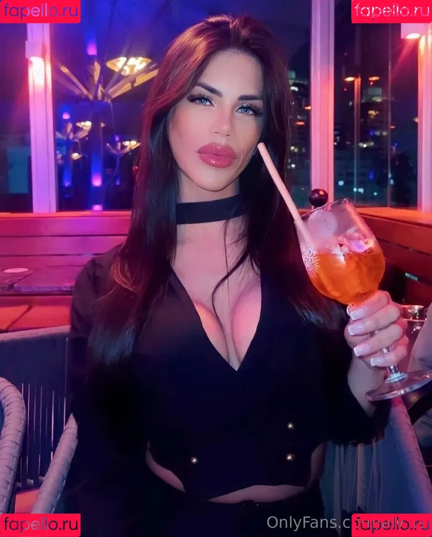 aly_ts / alyjofficial / 💜𝓐𝓵𝔂💜 Onlyfans Photo Gallery 