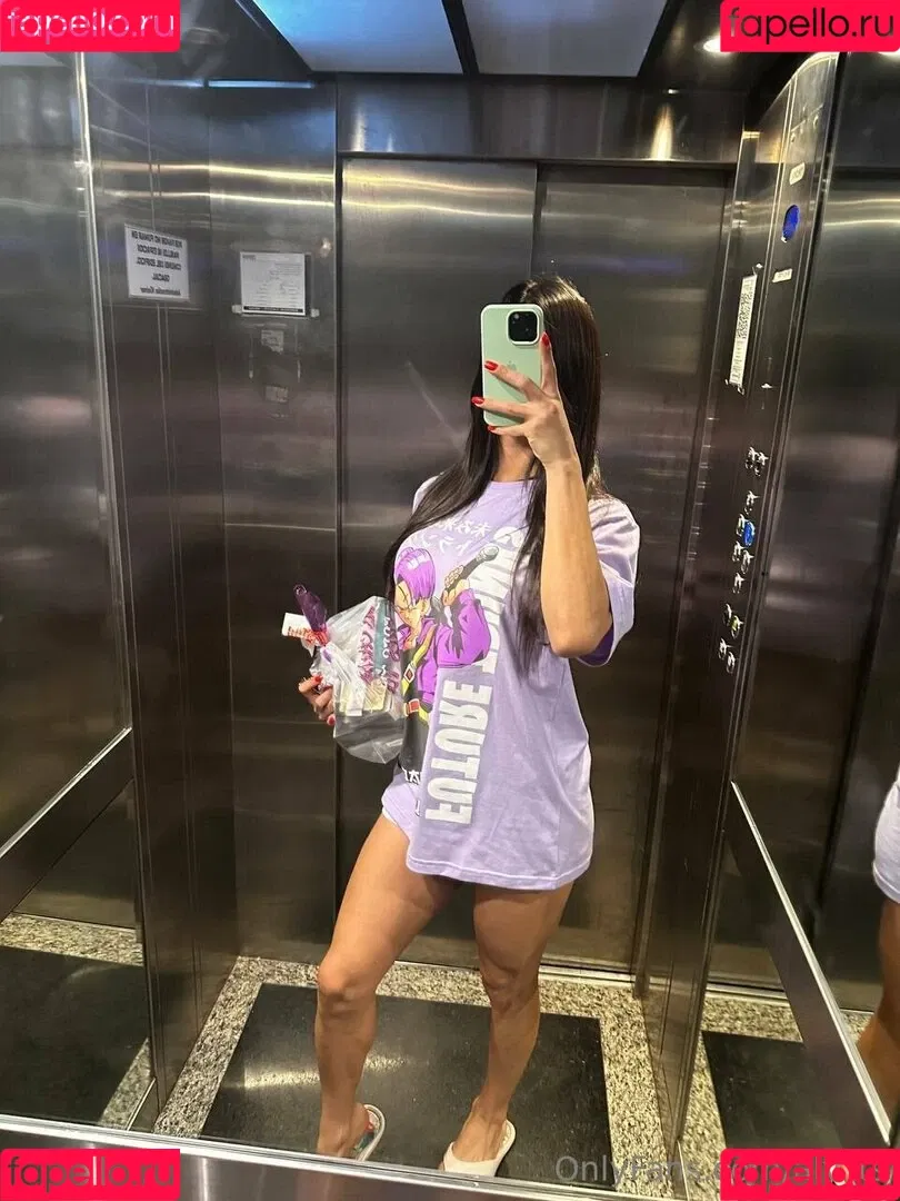 aly_ts / alyjofficial / 💜𝓐𝓵𝔂💜 Onlyfans Photo Gallery 