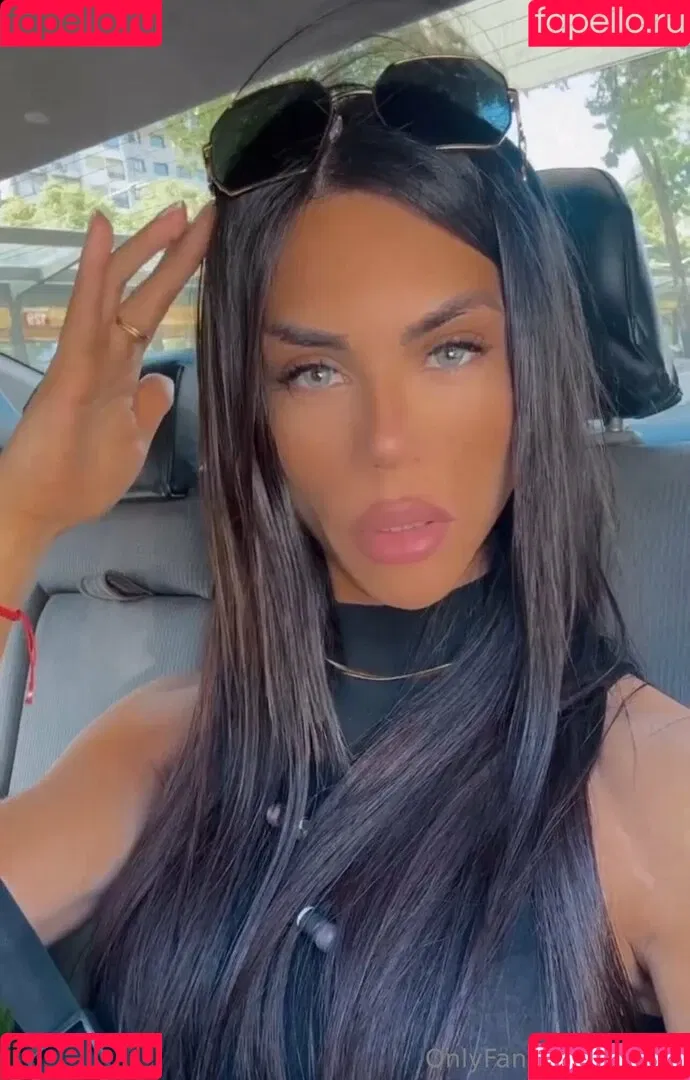 aly_ts / alyjofficial / 💜𝓐𝓵𝔂💜 Onlyfans Photo Gallery 