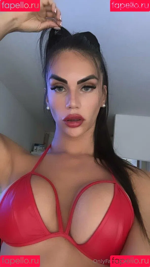 aly_ts / alyjofficial / 💜𝓐𝓵𝔂💜 Onlyfans Photo Gallery 