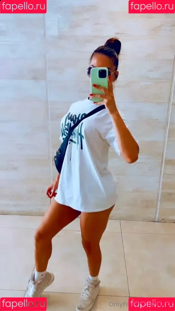 aly_ts / alyjofficial / 💜𝓐𝓵𝔂💜 Onlyfans Photo Gallery 