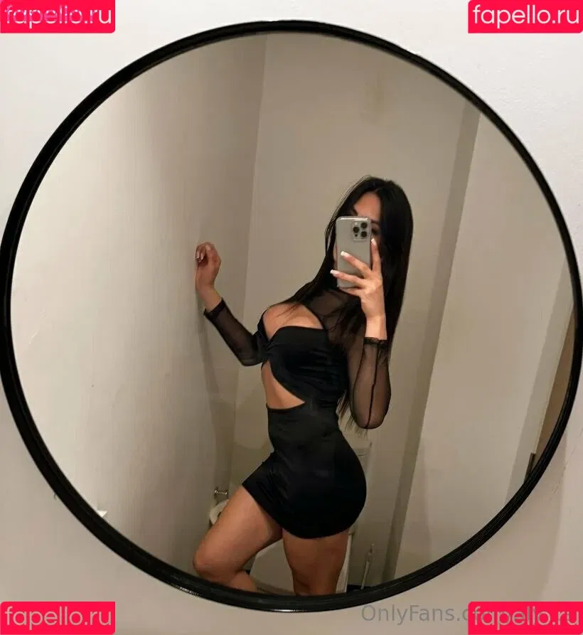 aly_ts / alyjofficial / 💜𝓐𝓵𝔂💜 Onlyfans Photo Gallery 