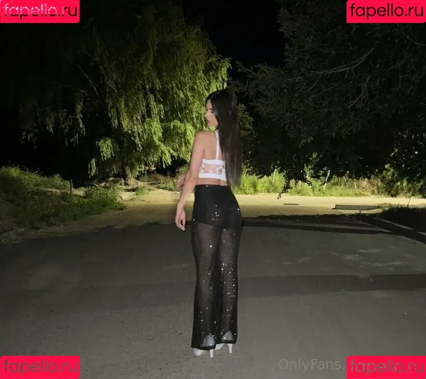 aly_ts / alyjofficial / 💜𝓐𝓵𝔂💜 Onlyfans Photo Gallery 