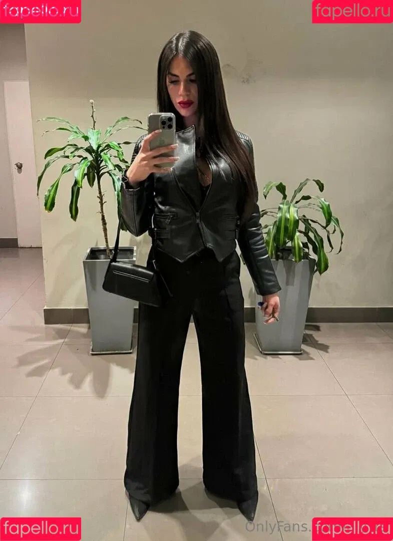 aly_ts / alyjofficial / 💜𝓐𝓵𝔂💜 Onlyfans Photo Gallery 