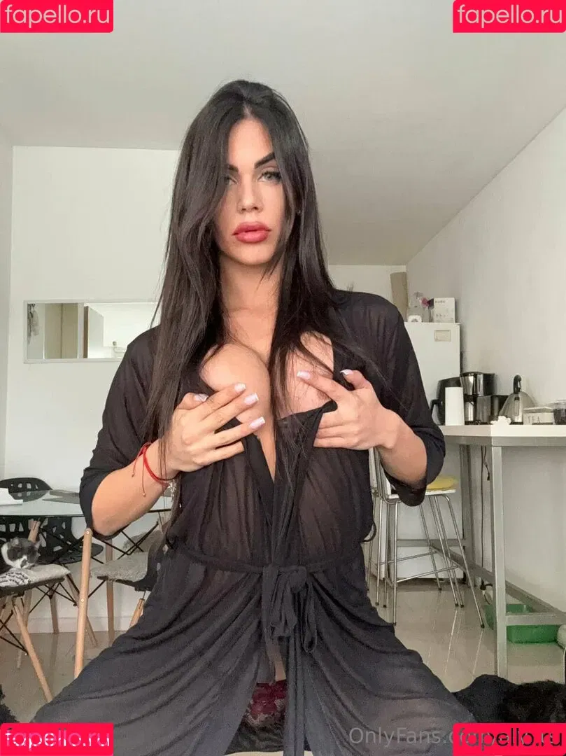 aly_ts / alyjofficial / 💜𝓐𝓵𝔂💜 Onlyfans Photo Gallery 