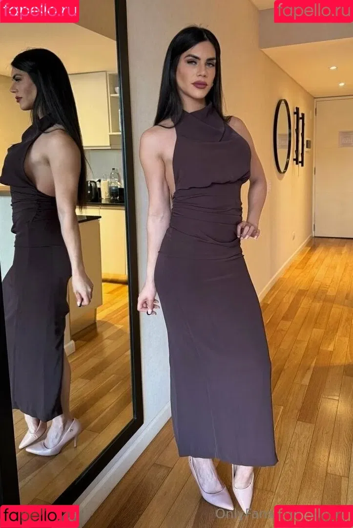 aly_ts / alyjofficial / 💜𝓐𝓵𝔂💜 Onlyfans Photo Gallery 