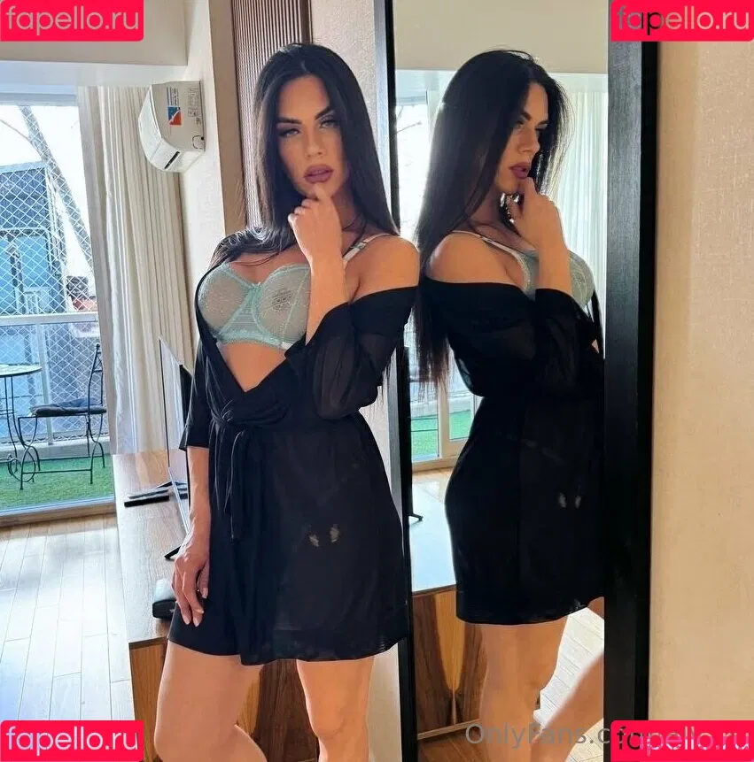 aly_ts / alyjofficial / 💜𝓐𝓵𝔂💜 Onlyfans Photo Gallery 