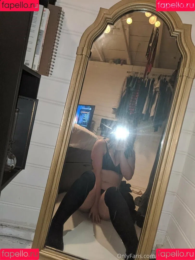 piercedcherry Onlyfans Photo Gallery 