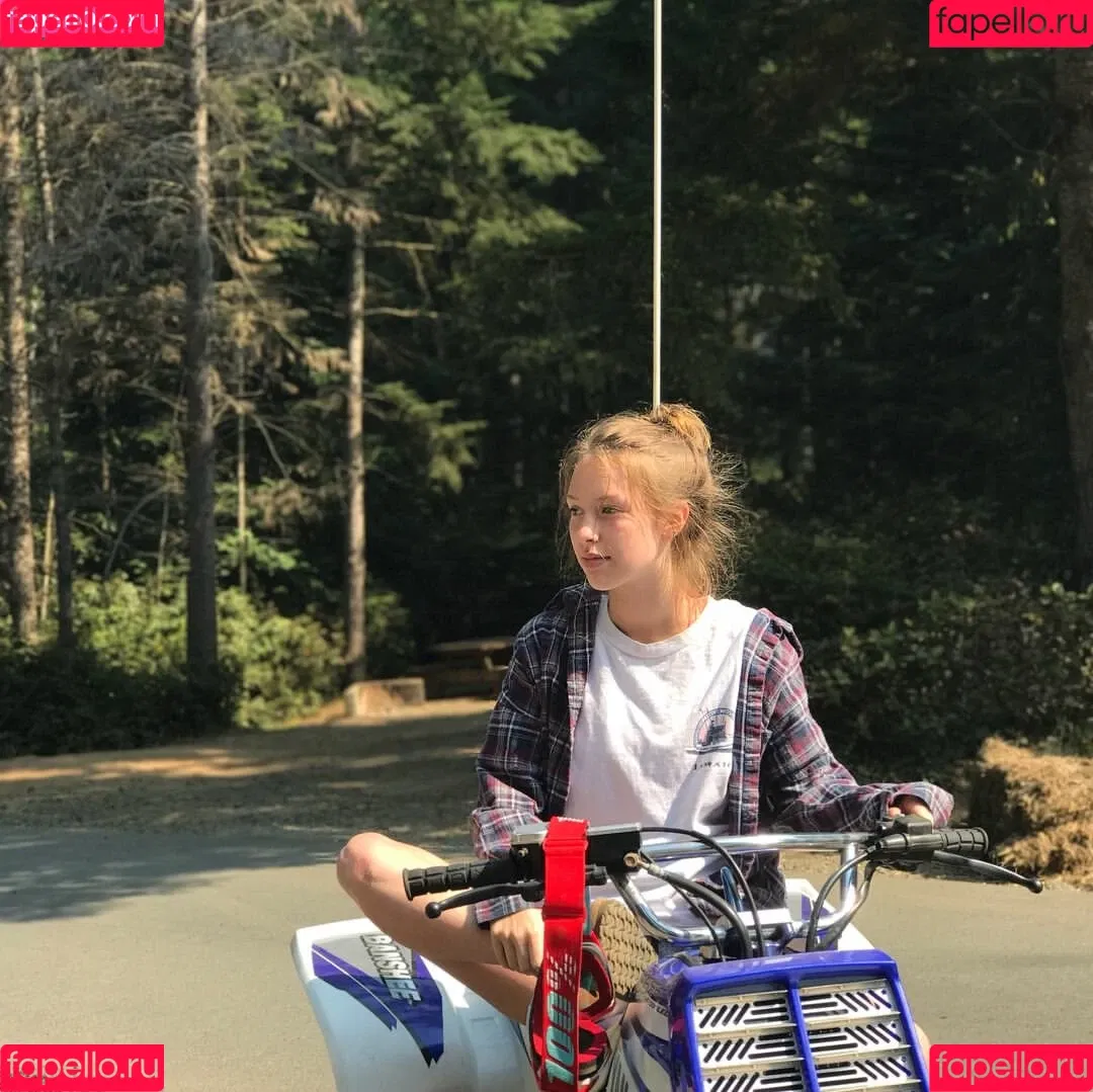 Makayla / maaakayla / makbabbyy Onlyfans Photo Gallery 