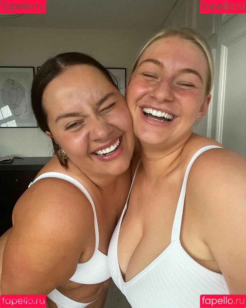 Carys Whittaker / busybeecarys / carys.whittaker / karlawhittake14 Onlyfans Photo Gallery 