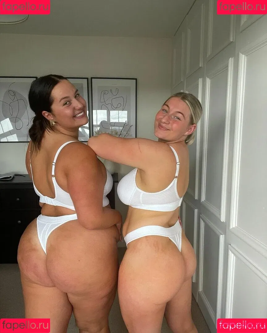 Carys Whittaker / busybeecarys / carys.whittaker / karlawhittake14 Onlyfans Photo Gallery 